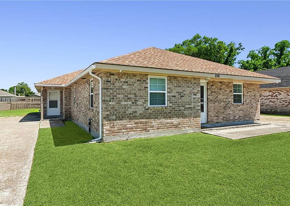 1st image of 256 Meadows Dr #258