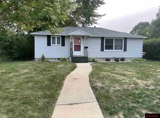 410 Livermore St, Saint Peter, MN 56082