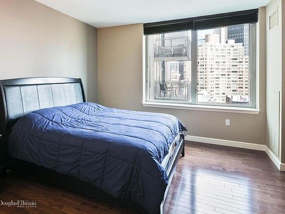 3rd image of 225 E 34th Street 11k #11K