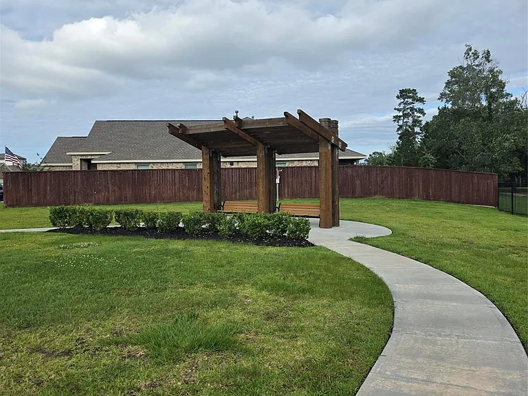 1942 Barrett Gables Dr — Photo 38