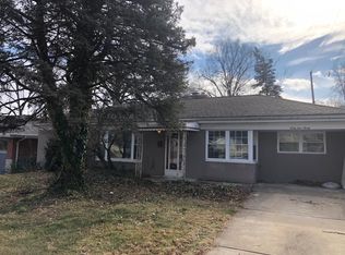 6430 Raywood Ave, Saint Louis, MO 63123