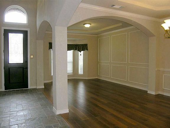 2nd image of 6607 Ijaz Dr