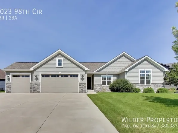 8023 98th Cir, Pleasant Prairie, WI 53158