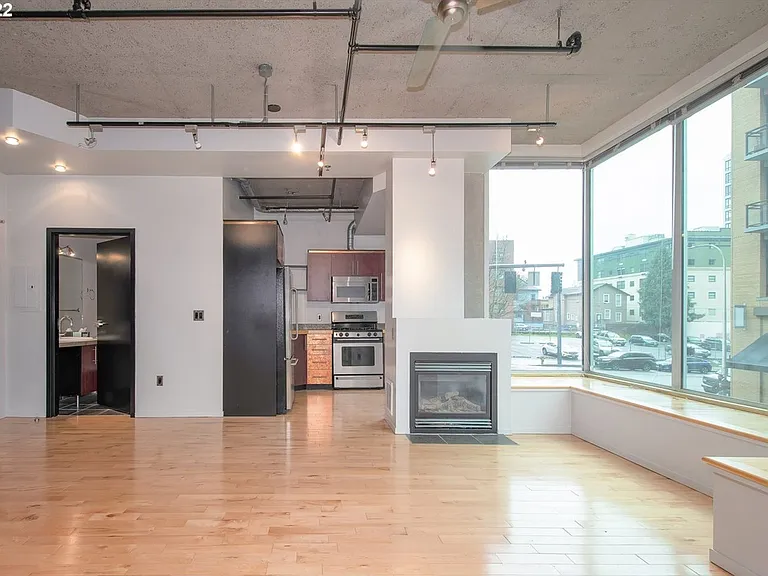 1410 SW 11th Ave #201 — Photo 9