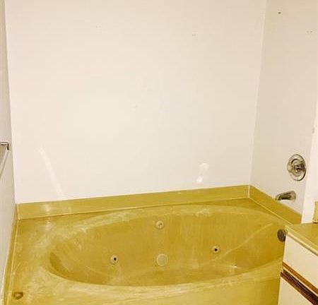 5th image of 8327 S Coral Cir