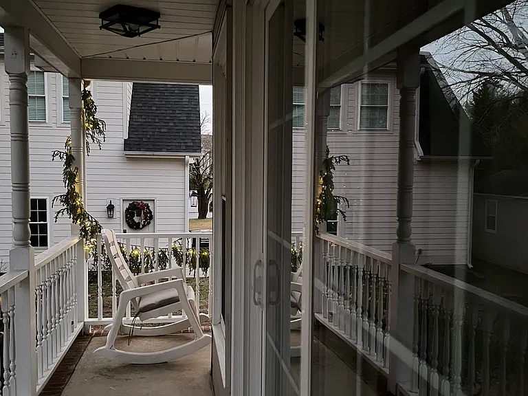 215 Boiling Springs Rd — Photo 32