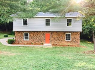 103 Drexel Dr, Morganton, NC 28655