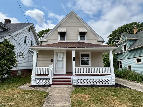 1496 Winton Ave, Lakewood, OH 44107