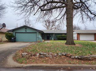 1729 W Thompson Ave, Enid, OK 73703