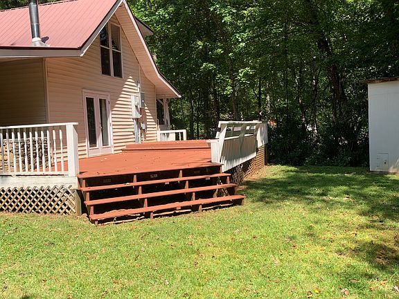 2nd image of 19 Tumblewood Dr
