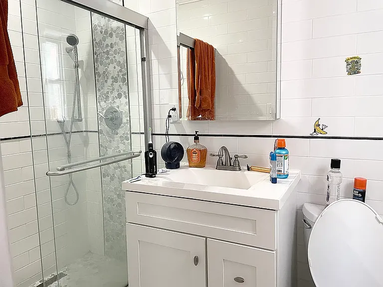 121 E 31st St #9C — Photo 7