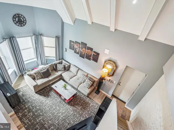 3240 Hiatt Pl NW, Washington, DC 20010