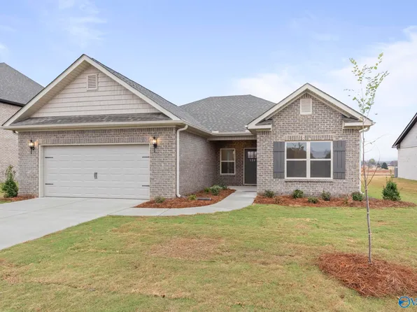 127 Ranna Dr, Huntsville, AL 35811