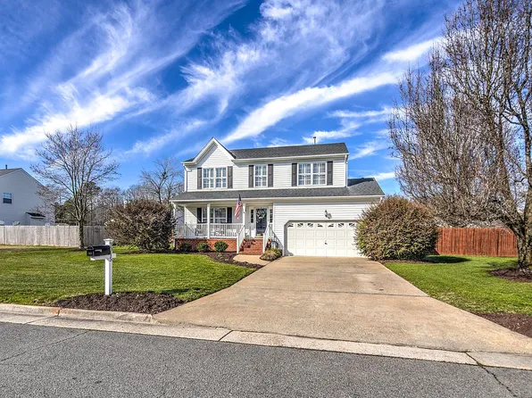 3015 Beech Grove Ln, Suffolk, VA 23435