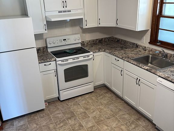 3rd image of 315 S Park Ave