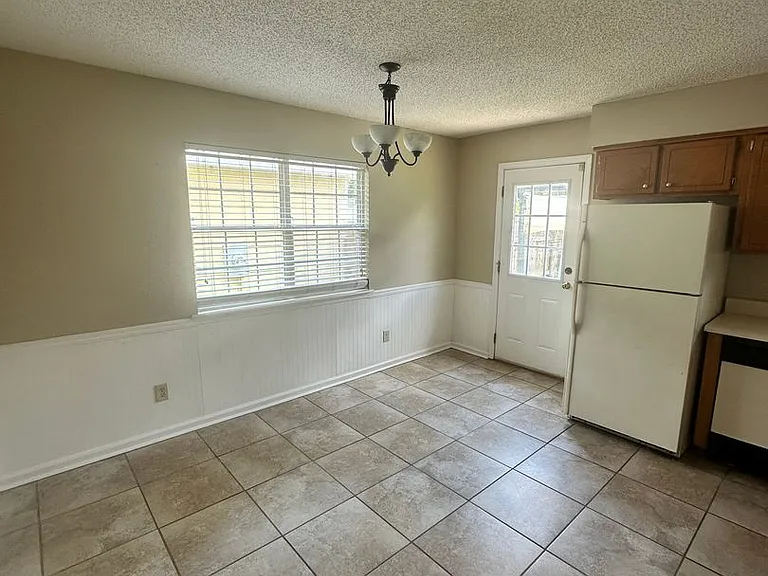1763 Wayland Park Dr — Photo 13