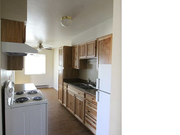 4th image of 2148 Alderson Ave APT 1