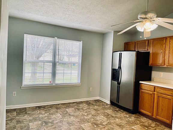 3rd image of 6522 Kelsey Dr