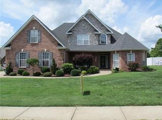 5012 Hannah Dr, Murfreesboro, TN 37128