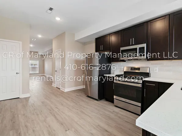 2419 E Hoffman St, Baltimore, MD 21213