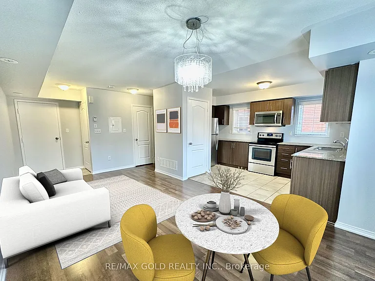 2476 Post Rd #11 — Photo 4