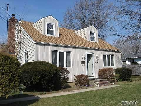 2nd image of 174 Wright Ave