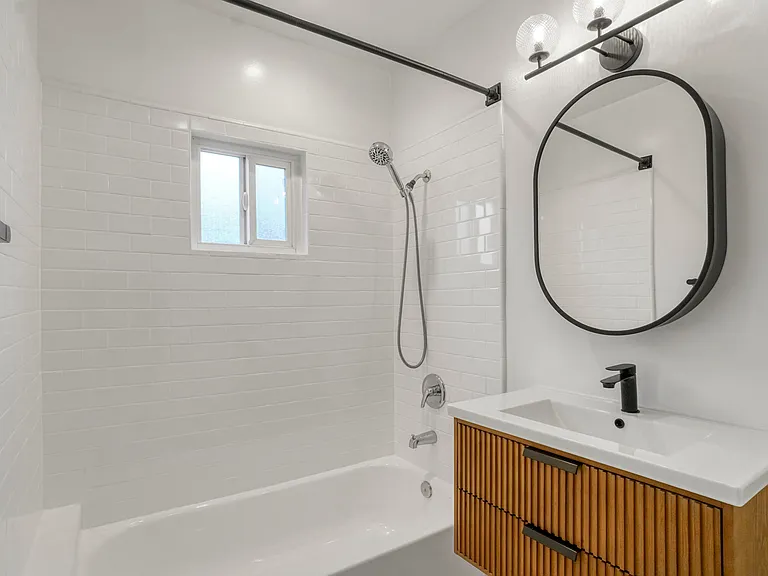 2736 S Sycamore Ave — Photo 15