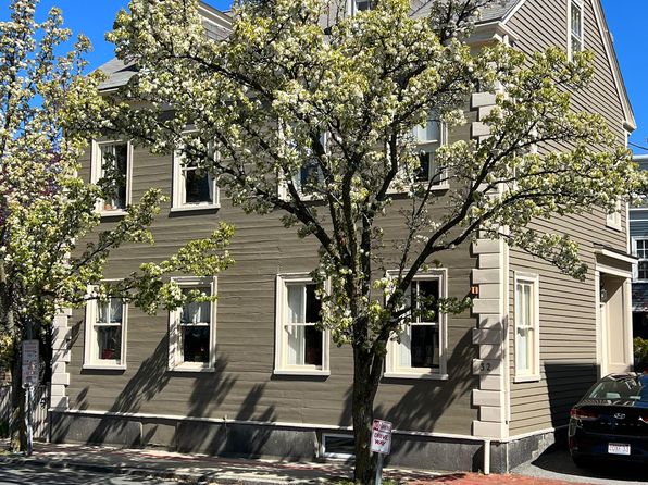32 Lynde St #1R