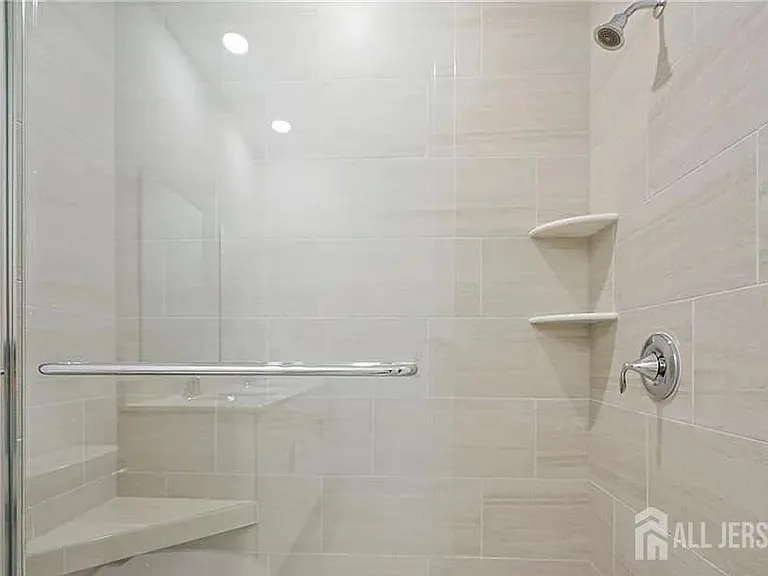 28310 Radford Ct — Photo 10