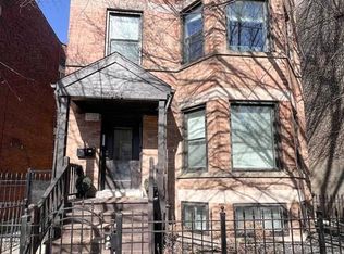 1046 W Dakin St #2, Chicago, IL 60613