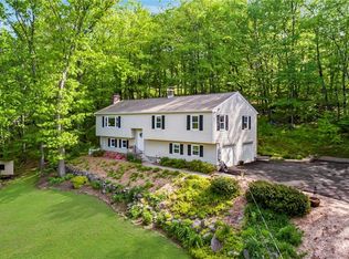 106 Marney Dr, Middlebury, CT 06762