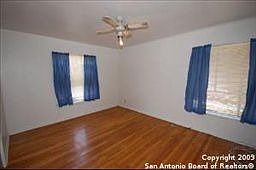 2nd image of 554 Lanark Dr