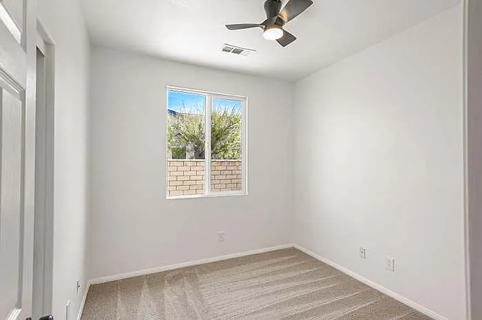 80604 Tinsley Ave — Photo 12