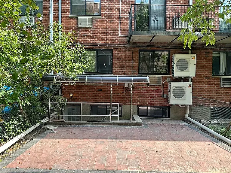 112-09 75th Ave #1 — Photo 17