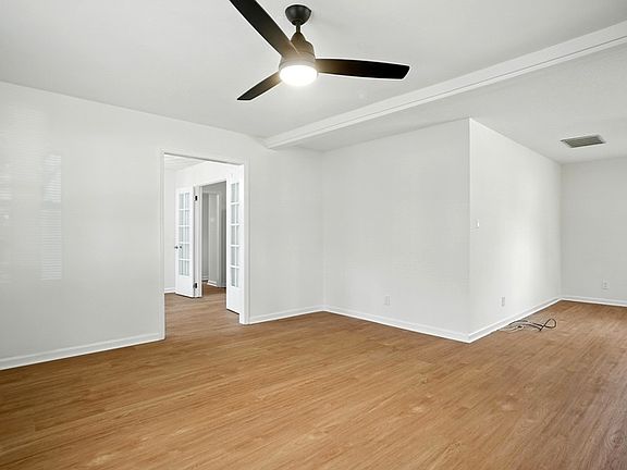 4th image of 1404 Elder Ave