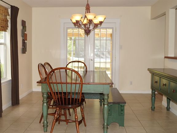 5th image of 414 Cargill Dr