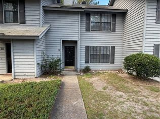 98 Hidden Lake Ct, Savannah, GA 31419