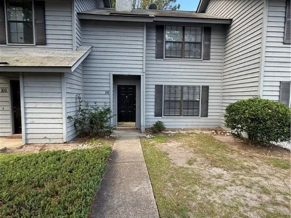 98 Hidden Lake Ct, Savannah, GA