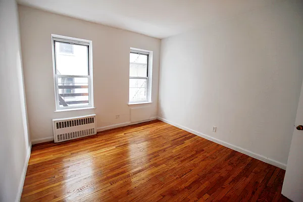 Rented by Avenues Real Estate | media 2