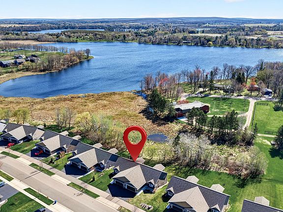3rd image of 2931 Moon Lake Drive