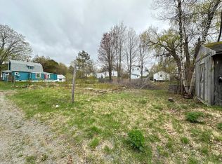 28 Albert St, Milo, ME 04463