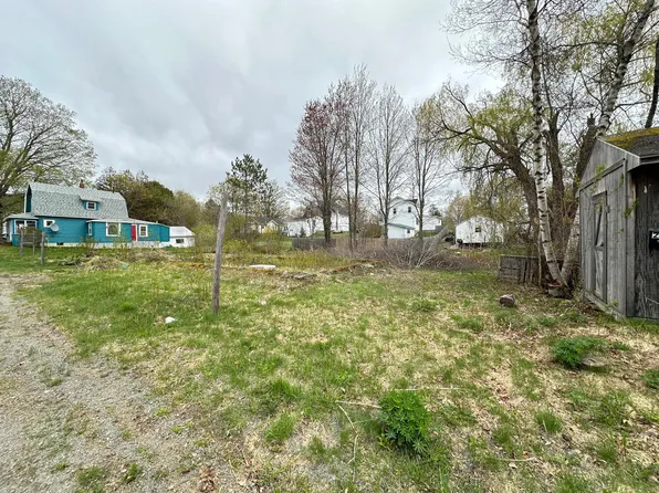 28 Albert Street, Milo, ME 04463