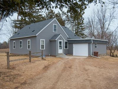 17969 240th St, Hutchinson, MN, 55350