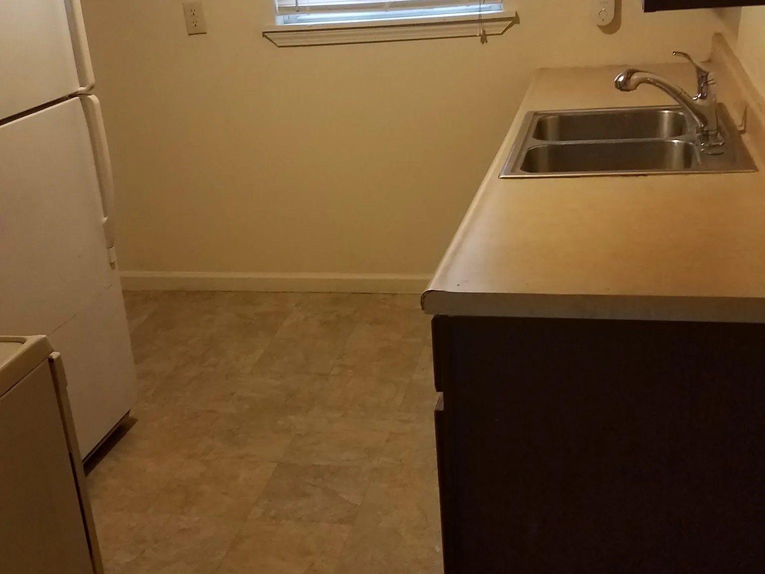 2 bed, 1100 sqft, $1,250 — Photo 4