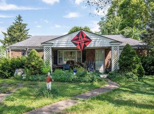 6930 Russell Cave Rd, Lexington, KY 40511