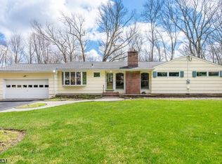 32 Raynor Rd, Morristown, NJ 07960