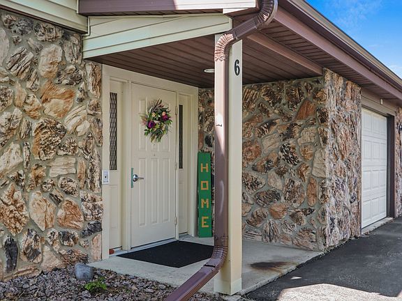 2nd image of 1820 Ridgeway Dr Unit 61A