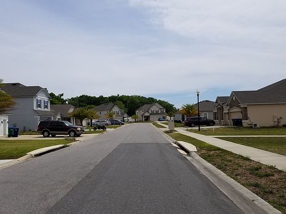 5th image of 25077 NW 9th Ln