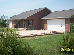 1219 Toto Lane Rd, Du Quoin, IL 62832