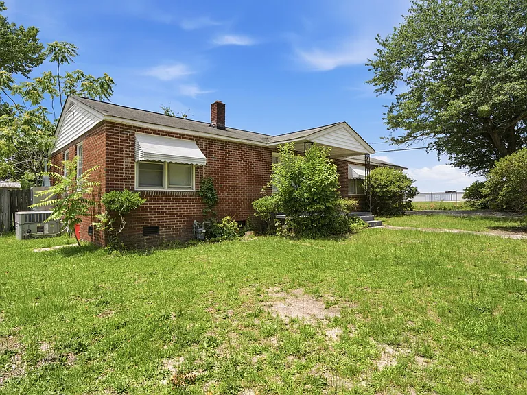 3604 Hydrangea St — Photo 27